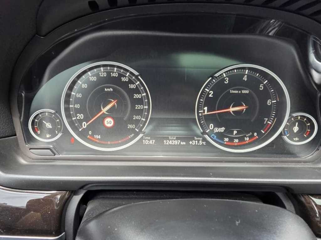 BMW 5시리즈 5시리즈 (F10) 528i xDrive 이미지 7