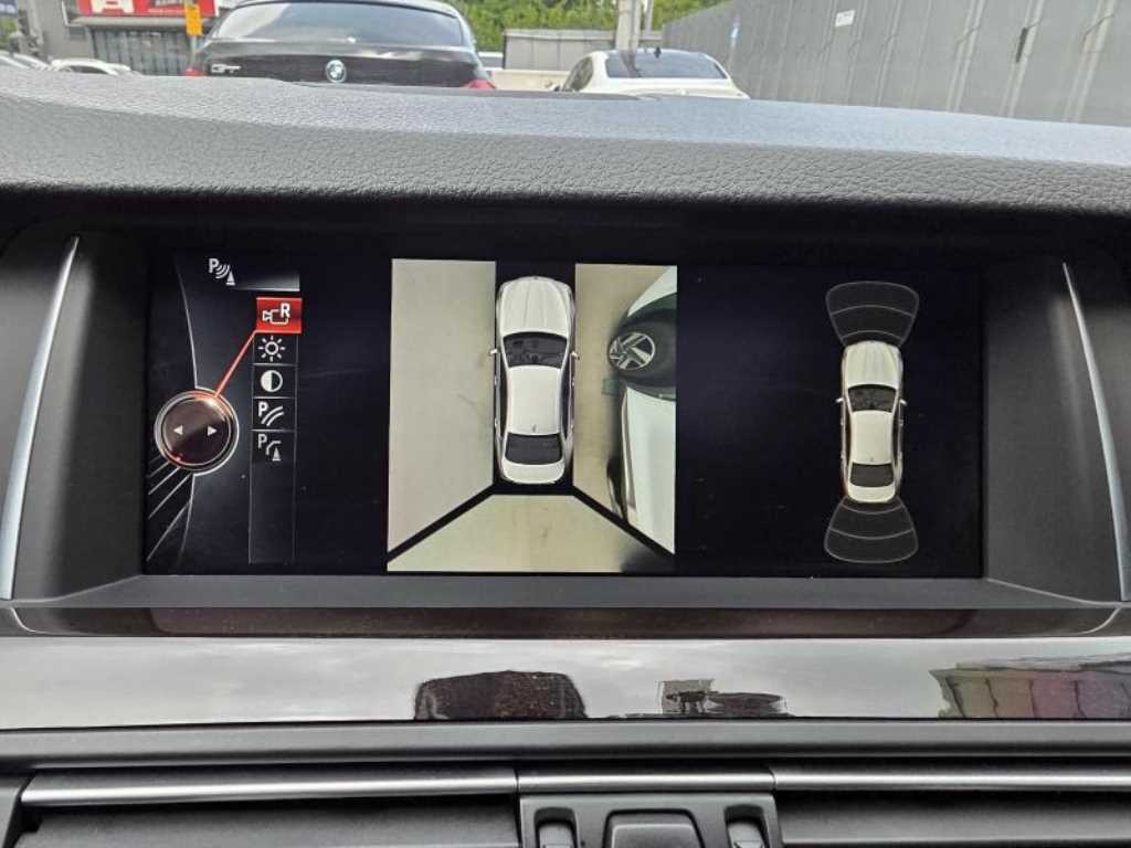 BMW 5시리즈 5시리즈 (F10) 528i xDrive 이미지 9