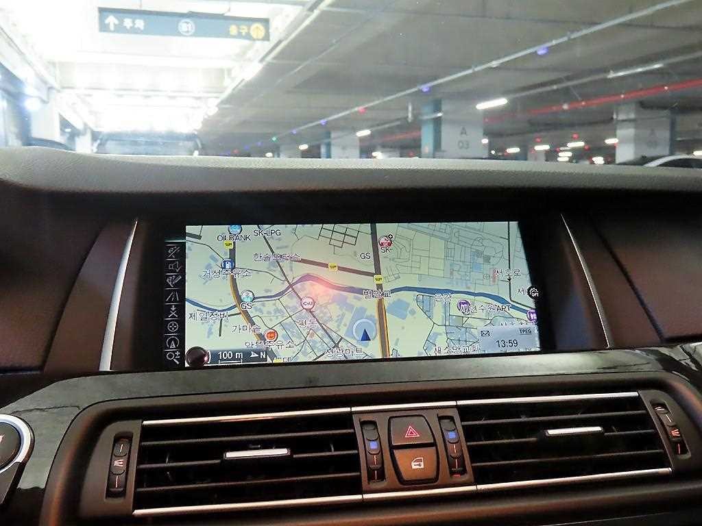 BMW 5시리즈 5시리즈 (F10) 528i xDrive 이미지 13