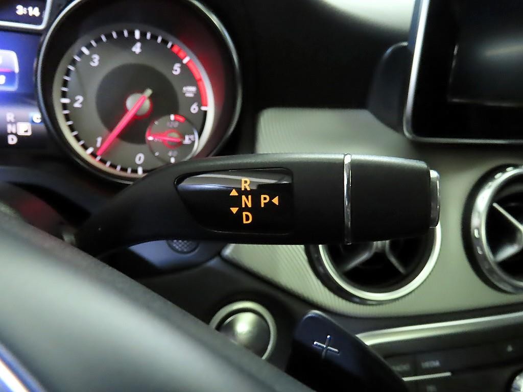 벤츠 GLA 클래스 GLA클래스 X156 GLA200 D 이미지 12