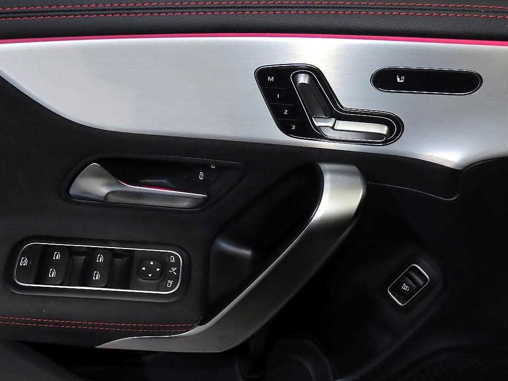 벤츠 CLA 클래스 CLA클래스 C118 CLA 250 4MATIC 이미지 13