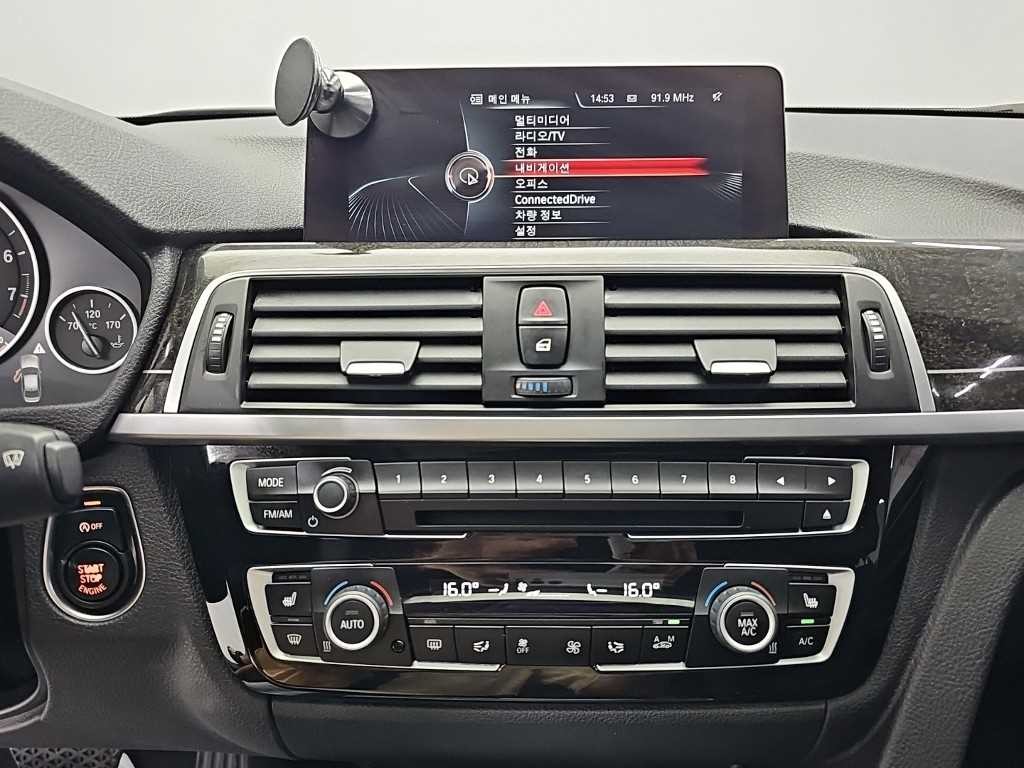 BMW 3시리즈 3시리즈 (F30) 320i 럭셔리 이미지 10
