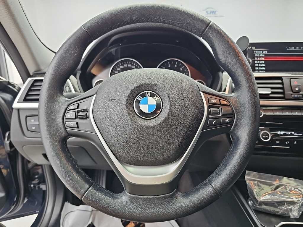 BMW 3시리즈 3시리즈 (F30) 320i 럭셔리 이미지 9