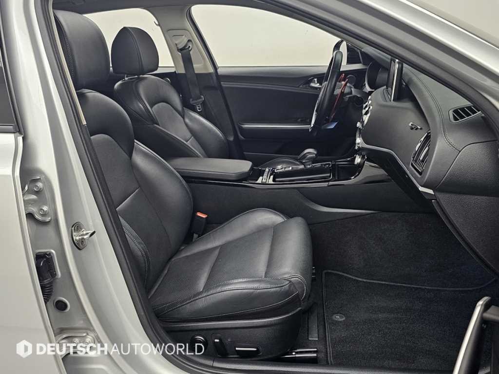 기아 스팅어 가솔린 2.0 터보 2WD 플래티넘 이미지 10