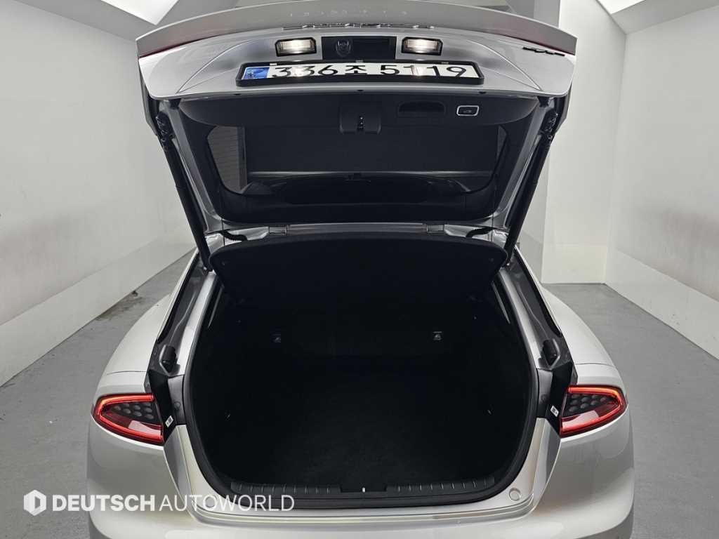 기아 스팅어 가솔린 2.0 터보 2WD 플래티넘 이미지 19