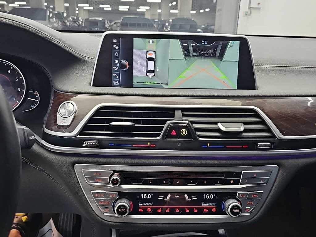BMW 7시리즈 7시리즈 (G11) 750i xDrive 이미지 10