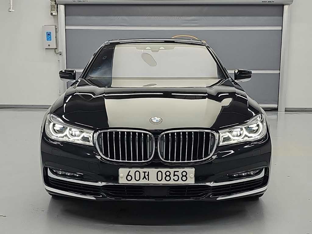 BMW 7시리즈 7시리즈 (G11) 750i xDrive 이미지 2