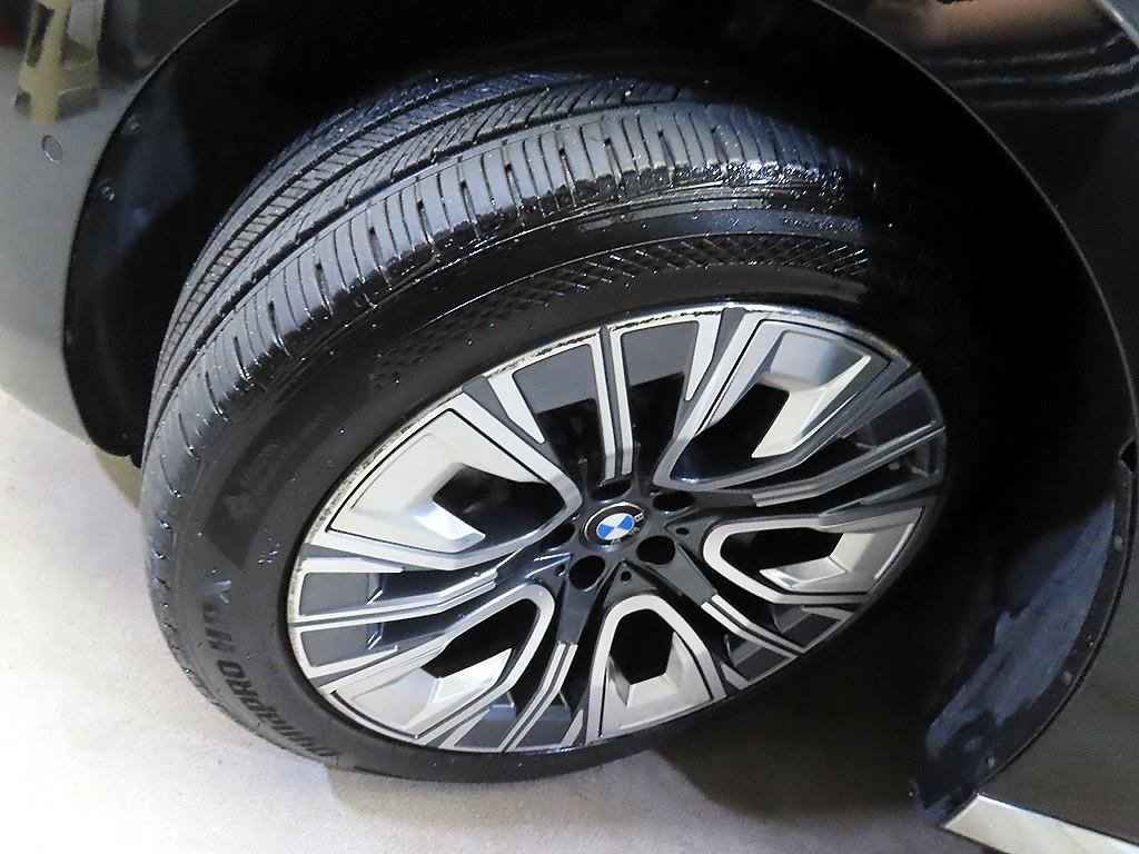 BMW 7시리즈 7시리즈 (G70) 740d xDrive 디자인 퓨어 엑셀런스 이미지 20