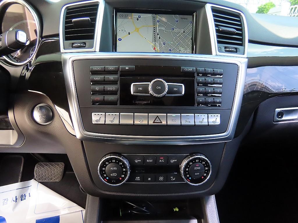 벤츠 M 클래스 뉴 M클래스 W166 ML350 블루텍 4매틱 이미지 13