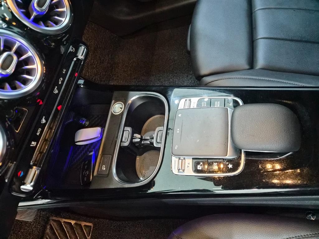 벤츠 A 클래스 A클래스 W177 A220 세단 이미지 16