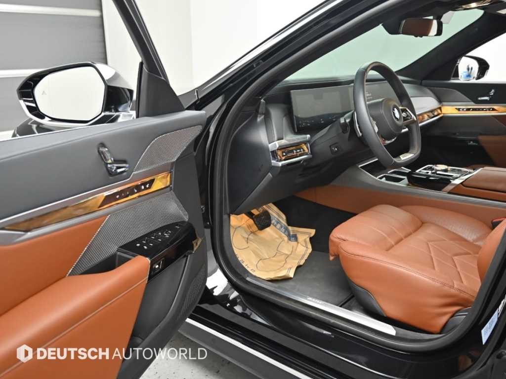 BMW 7시리즈 7시리즈 (G70) 740i sDrive 디자인퓨어 엑셀런스 이미지 11