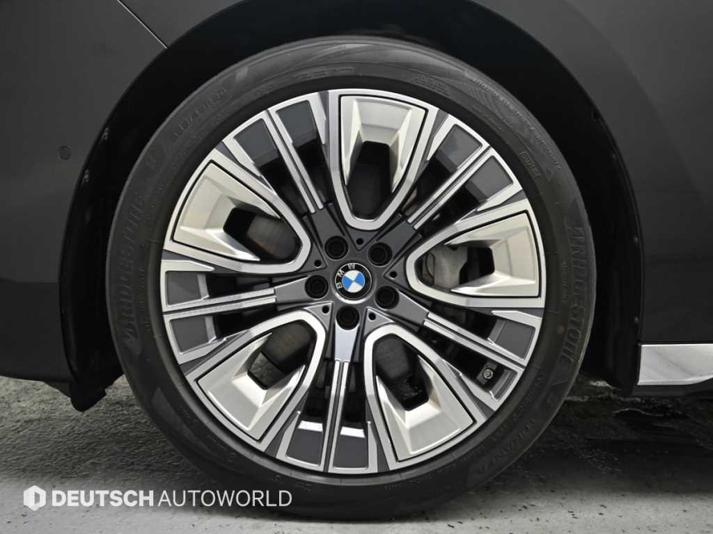 BMW 7시리즈 7시리즈 (G70) 740i sDrive 디자인퓨어 엑셀런스 이미지 5