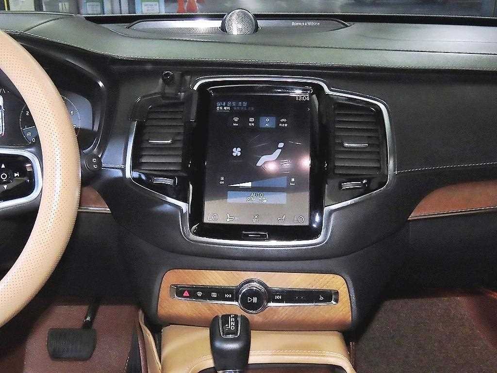 볼보 XC90 XC90 2세대 2.0 T6 AWD 인스크립션 이미지 11