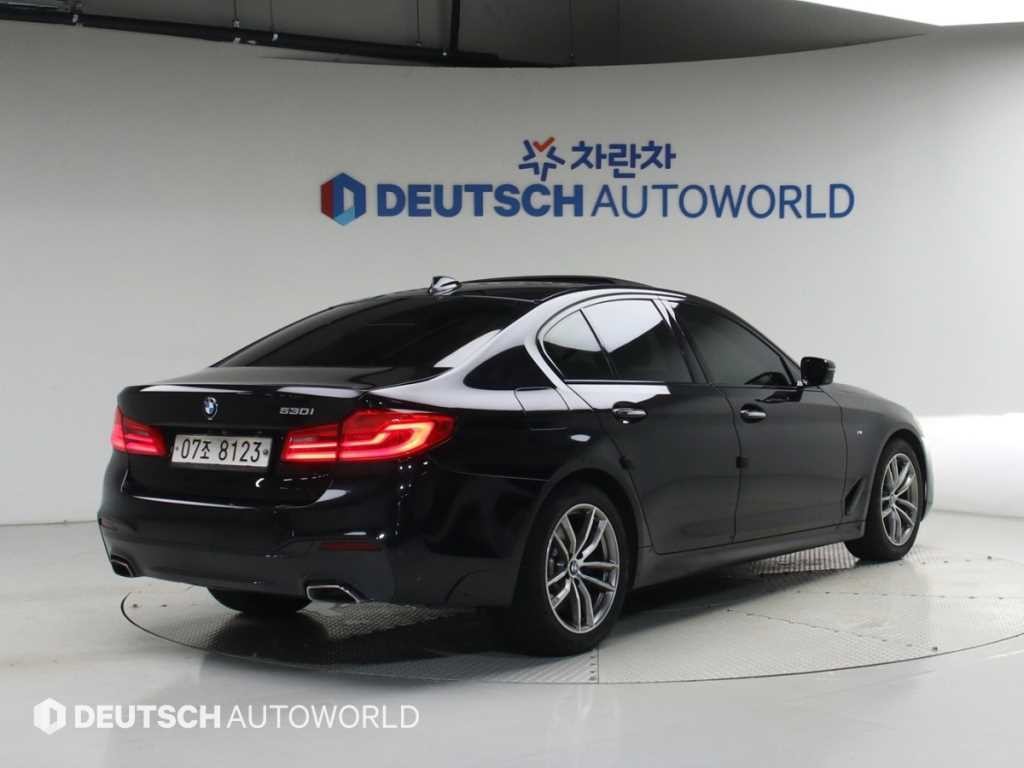 BMW 5시리즈 5시리즈 (G30) 530i M 스포츠 플러스 이미지 2