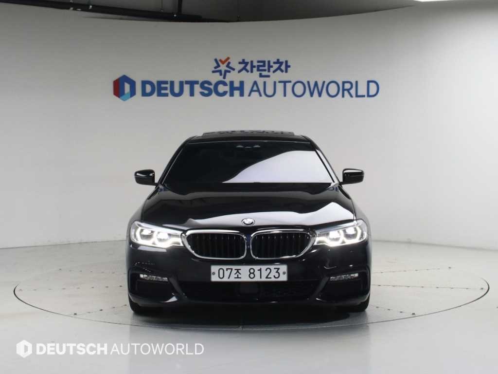 BMW 5시리즈 5시리즈 (G30) 530i M 스포츠 플러스 이미지 3