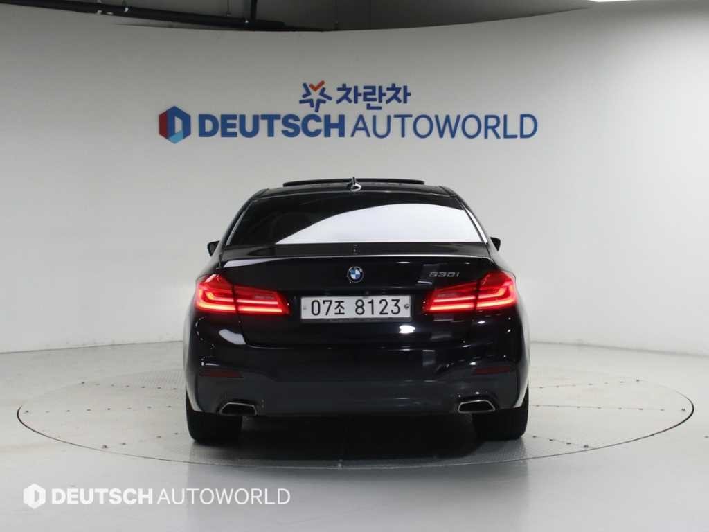 BMW 5시리즈 5시리즈 (G30) 530i M 스포츠 플러스 이미지 4