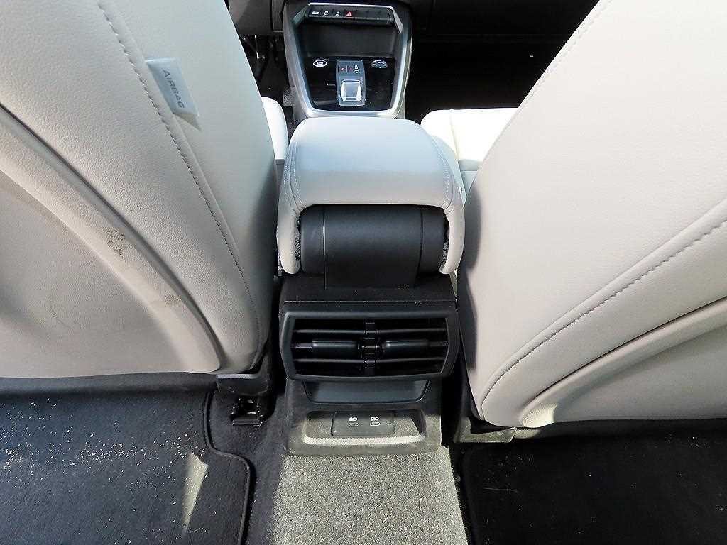 아우디 A3 A3(8Y) 40 TFSI 이미지 17