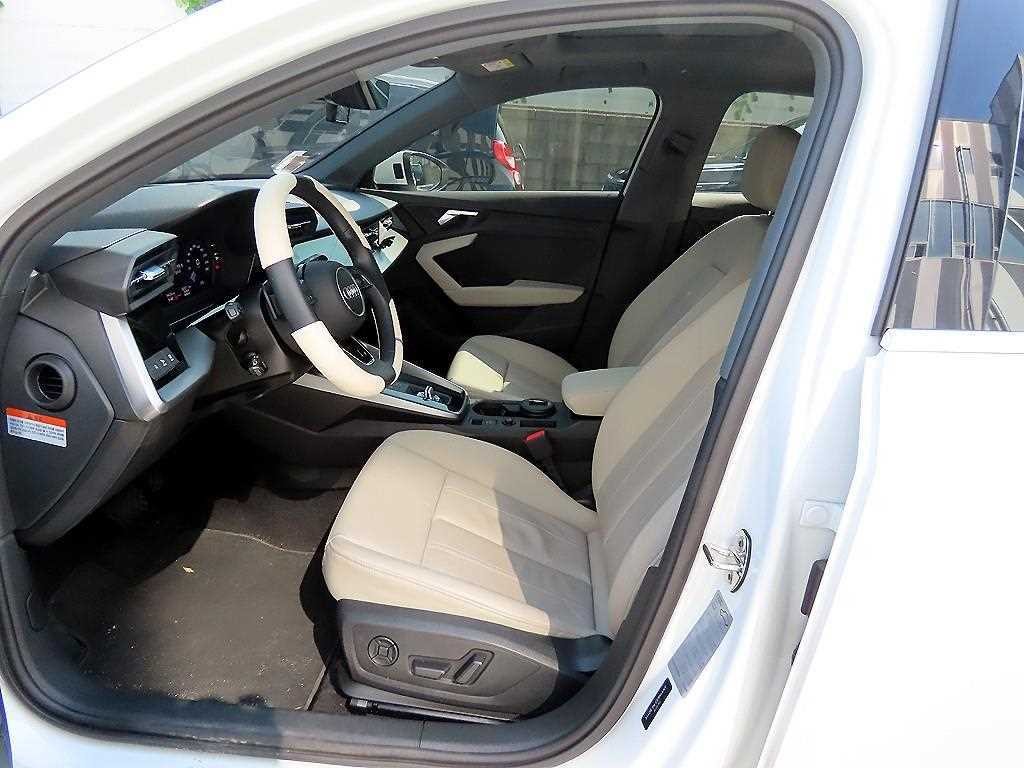 아우디 A3 A3(8Y) 40 TFSI 이미지 5