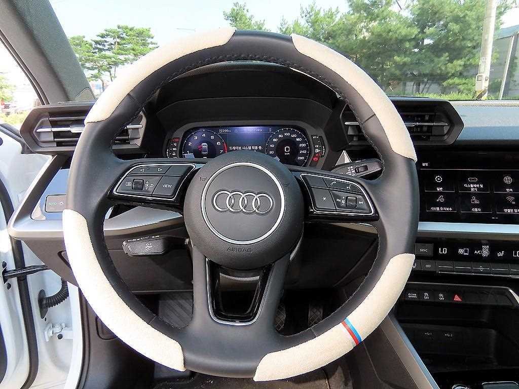 아우디 A3 A3(8Y) 40 TFSI 이미지 8