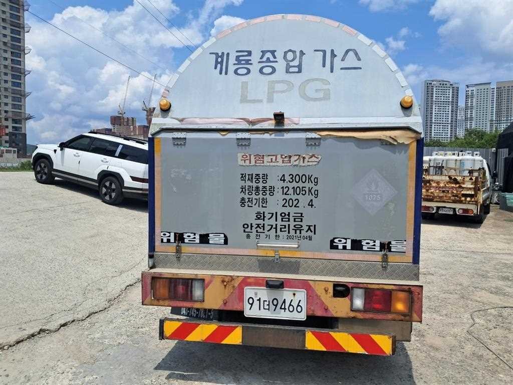 중대형화물 로리 탱크로리 6톤이상 이미지 16