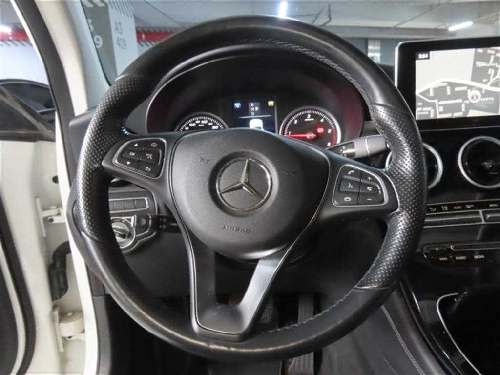 벤츠 GLC 클래스 GLC클래스 X253 GLC 220 d 4MATIC 쿠페 이미지 15