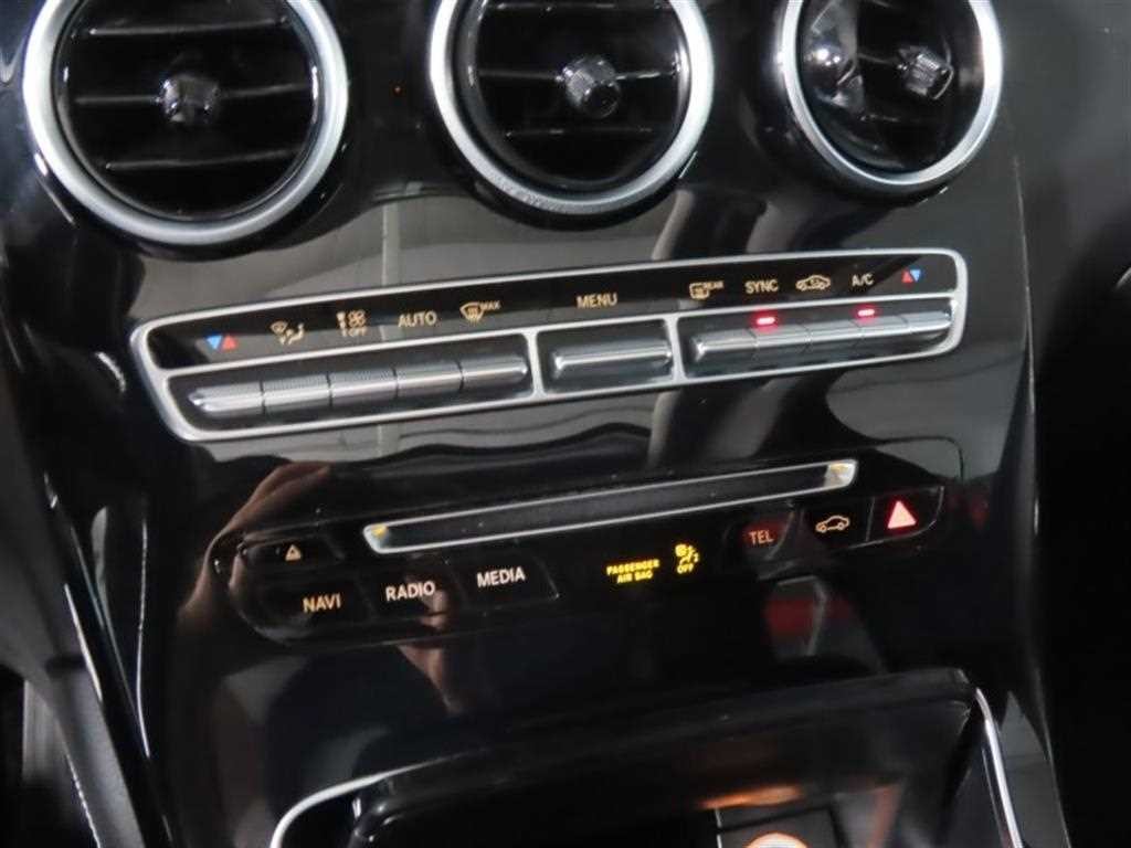 벤츠 GLC 클래스 GLC클래스 X253 GLC 220 d 4MATIC 쿠페 이미지 8