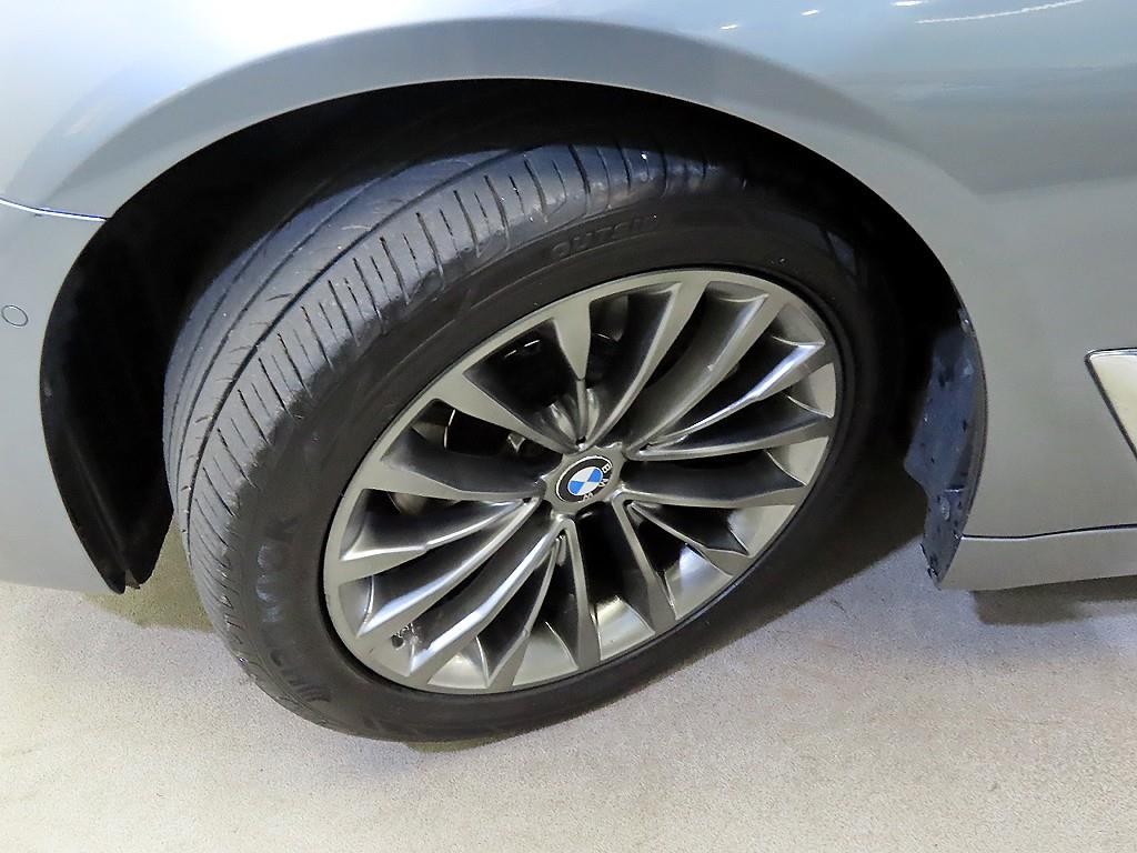 BMW 5시리즈 5시리즈 (G30) 520d xDrive 럭셔리 플러스 이미지 20