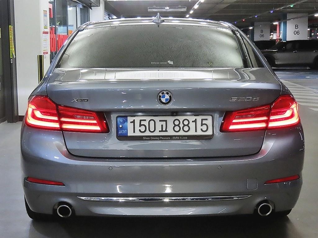 BMW 5시리즈 5시리즈 (G30) 520d xDrive 럭셔리 플러스 이미지 5