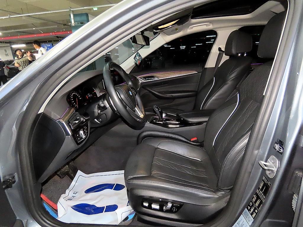 BMW 5시리즈 5시리즈 (G30) 520d xDrive 럭셔리 플러스 이미지 6