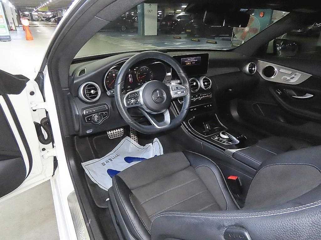 벤츠 C 클래스 C클래스 W205 C200 쿠페 이미지 10