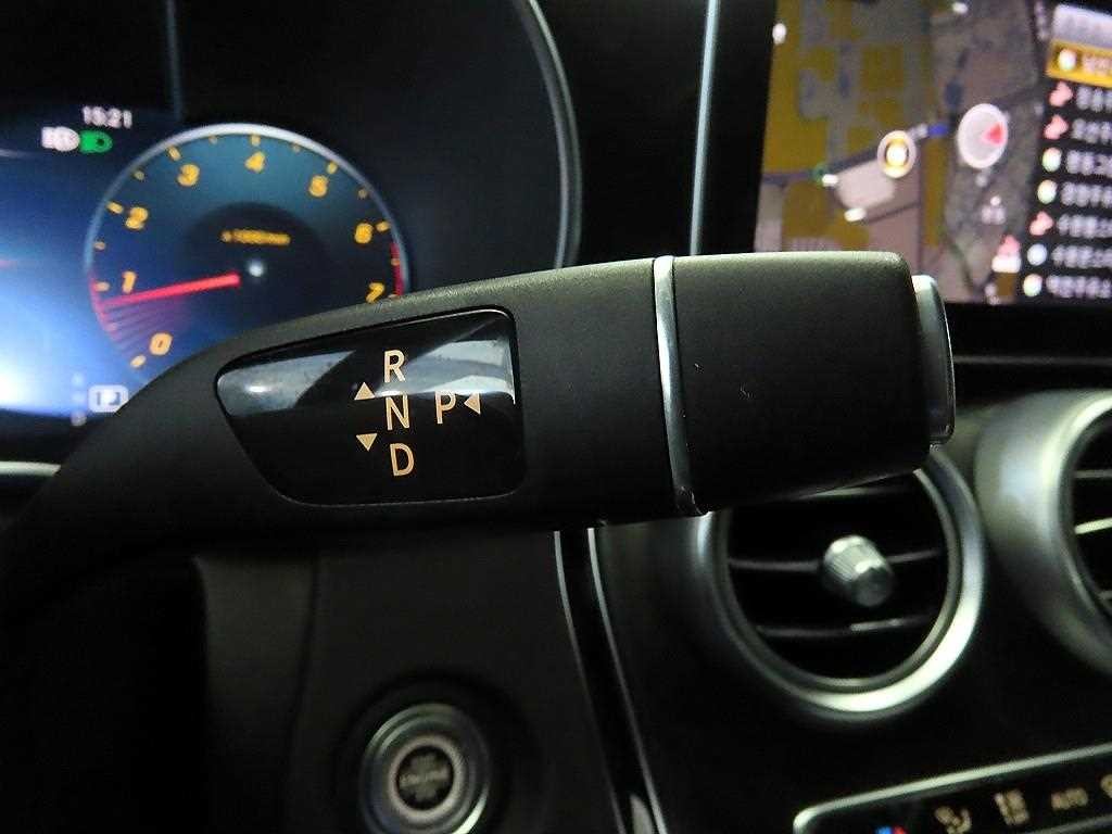 벤츠 C 클래스 C클래스 W205 C200 쿠페 이미지 12