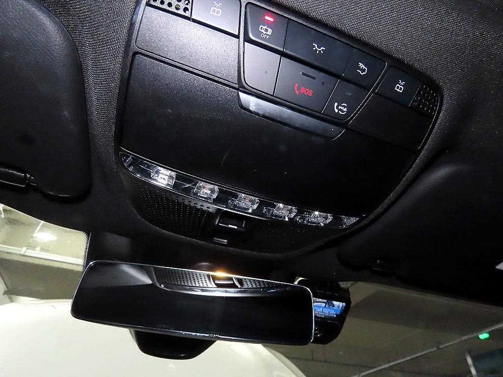 벤츠 C 클래스 C클래스 W205 C200 쿠페 이미지 15