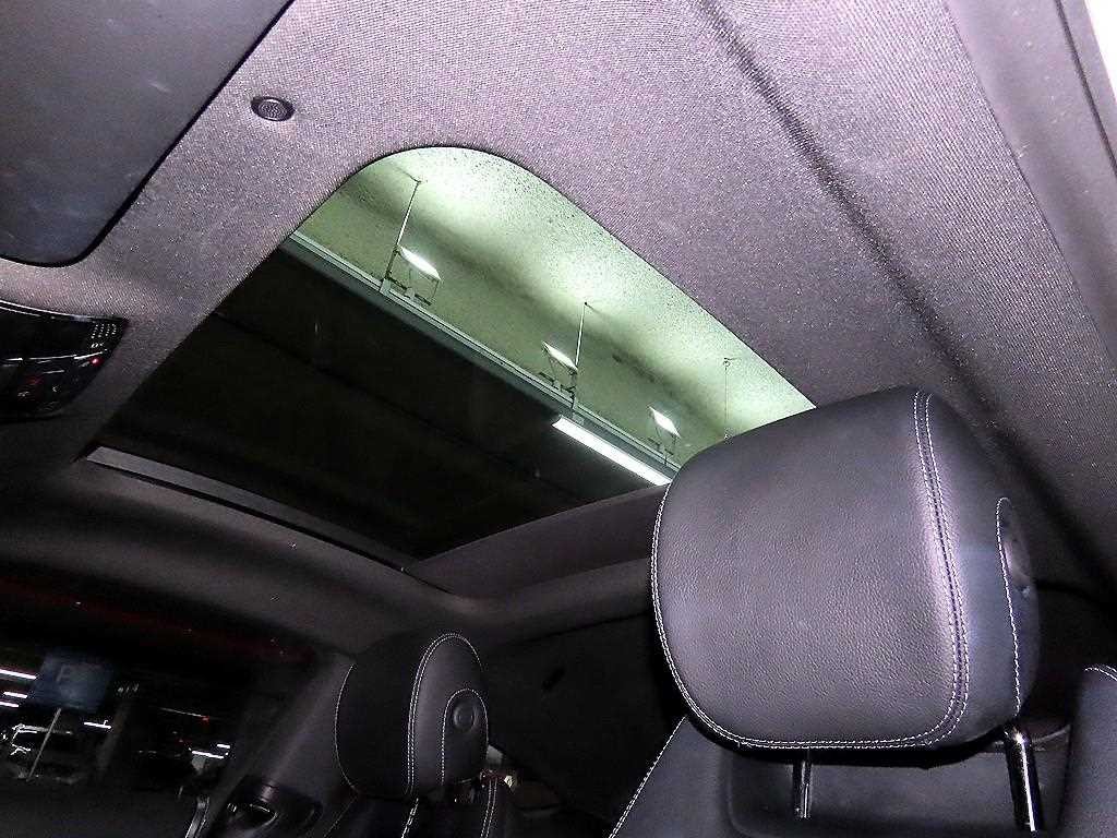 벤츠 C 클래스 C클래스 W205 C200 쿠페 이미지 16