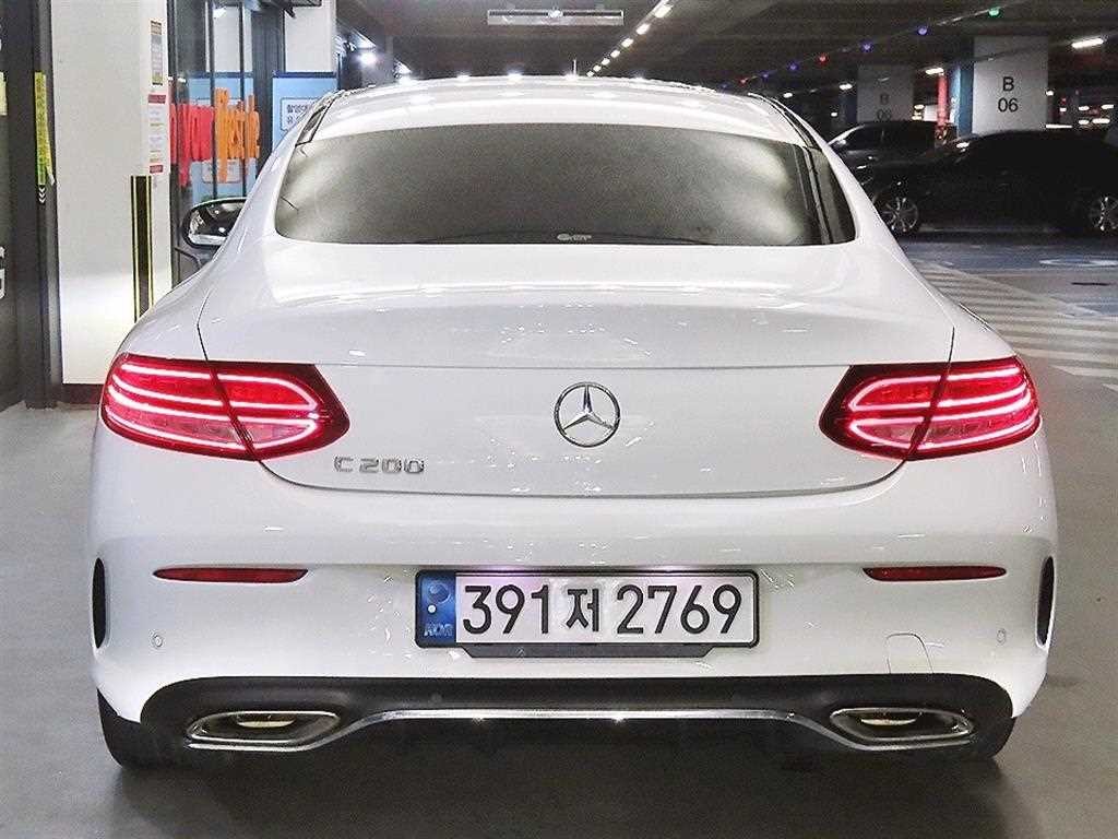 벤츠 C 클래스 C클래스 W205 C200 쿠페 이미지 5