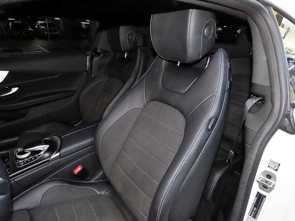 벤츠 C 클래스 C클래스 W205 C200 쿠페 이미지 7
