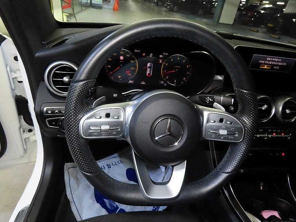 벤츠 C 클래스 C클래스 W205 C200 쿠페 이미지 8