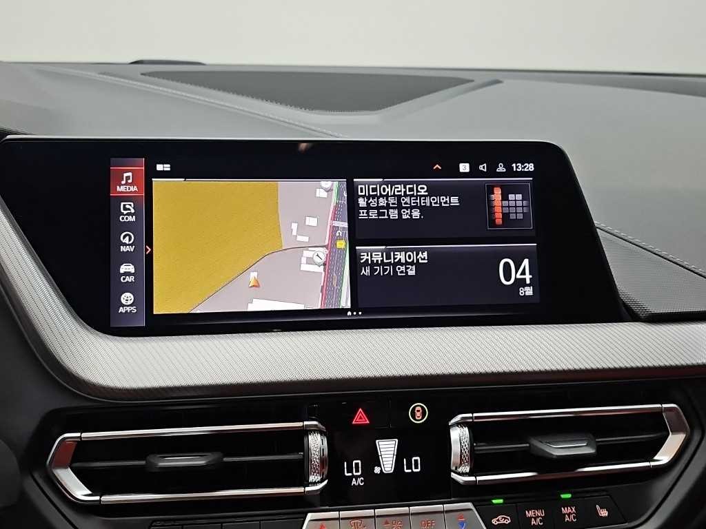 BMW 1시리즈 1시리즈 (F40) M135i xDrive 이미지 14