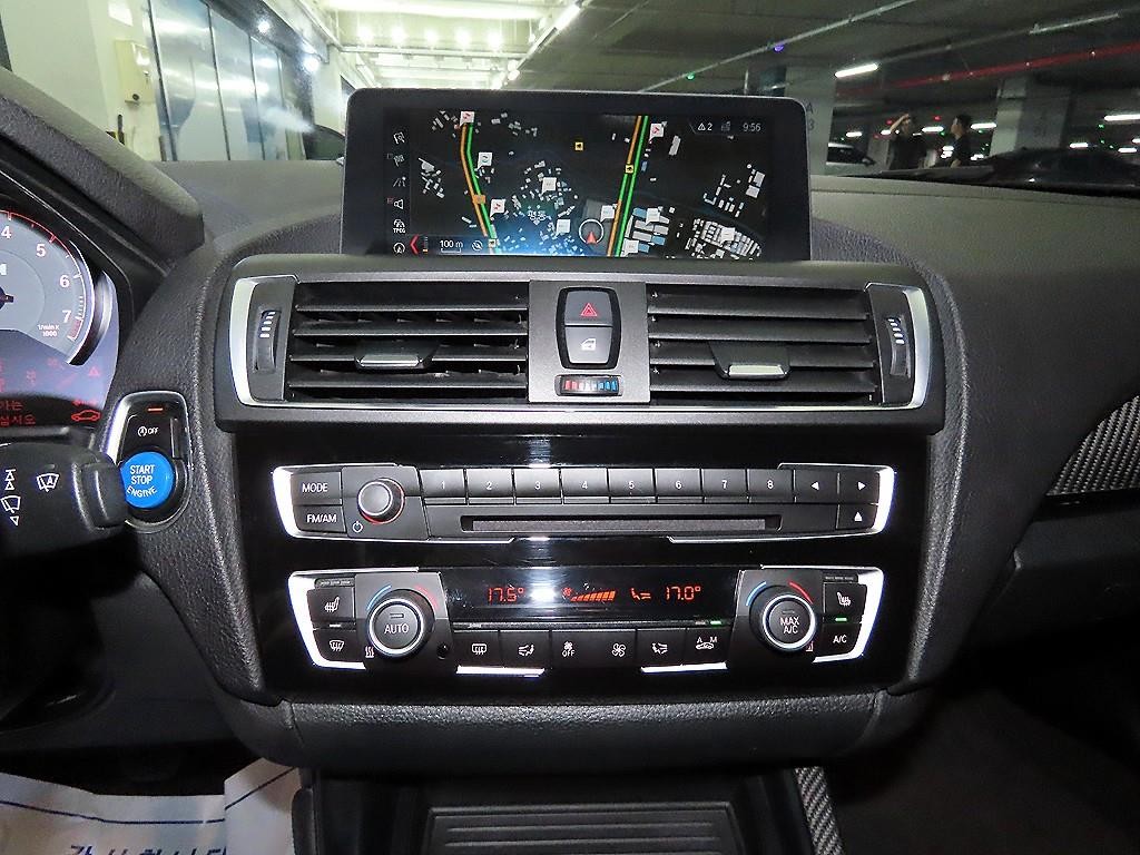 BMW 2시리즈 M2 (F87) 쿠페 M 퍼포먼스 스티어링 휠 에디션 이미지 11
