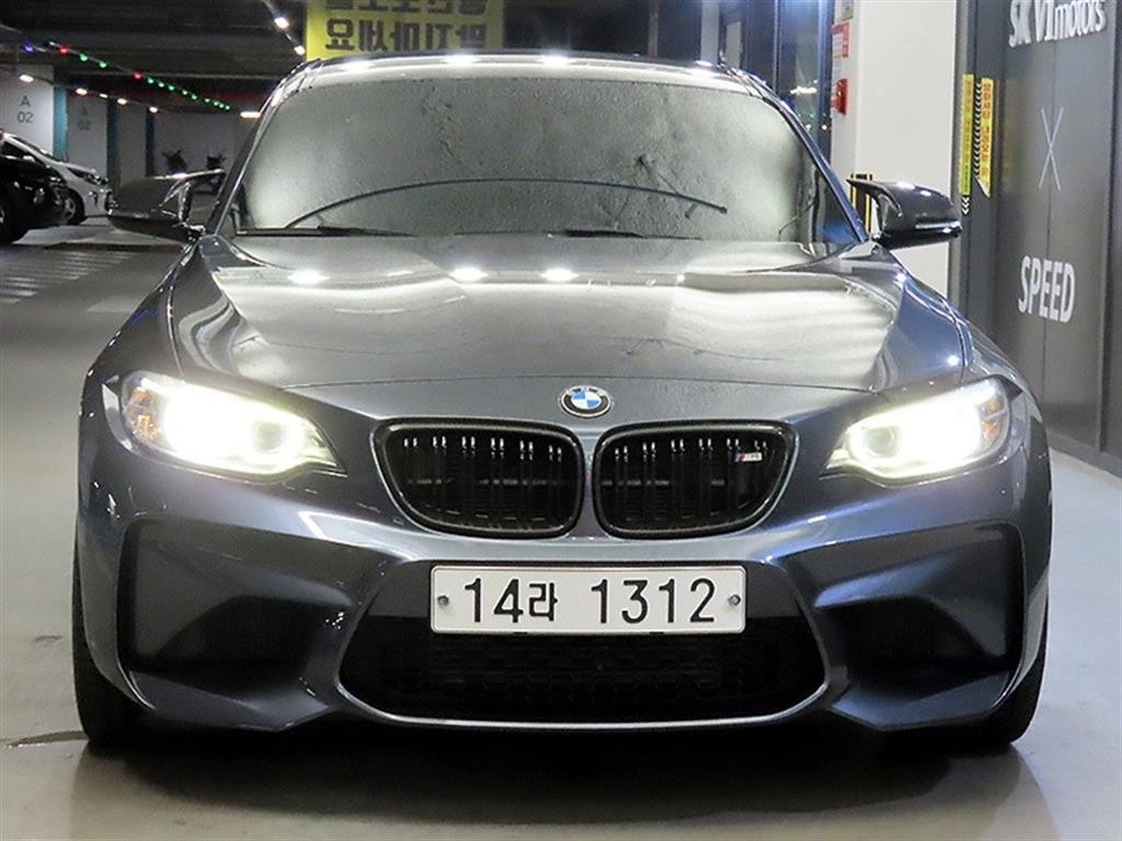 BMW 2시리즈 M2 (F87) 쿠페 M 퍼포먼스 스티어링 휠 에디션 이미지 2
