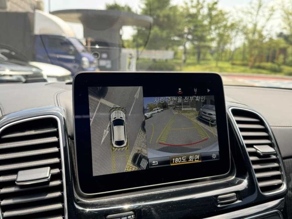 벤츠 GLE 클래스 GLE 클래스 W166 GLE 63 AMG S 4MATIC 쿠페 이미지 15