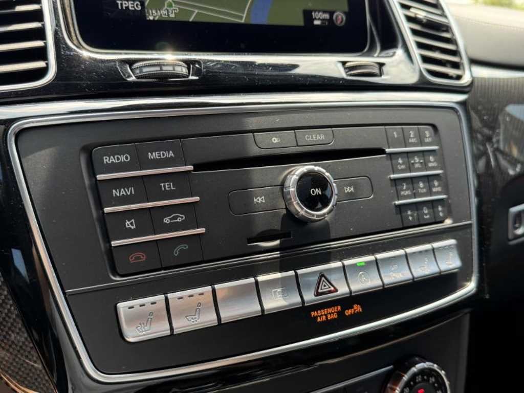 벤츠 GLE 클래스 GLE 클래스 W166 GLE 63 AMG S 4MATIC 쿠페 이미지 16