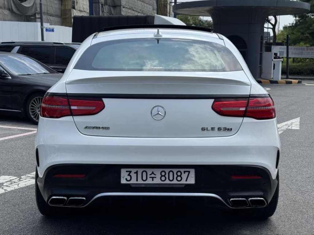 벤츠 GLE 클래스 GLE 클래스 W166 GLE 63 AMG S 4MATIC 쿠페 이미지 4