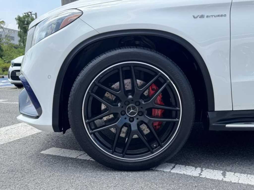 벤츠 GLE 클래스 GLE 클래스 W166 GLE 63 AMG S 4MATIC 쿠페 이미지 6