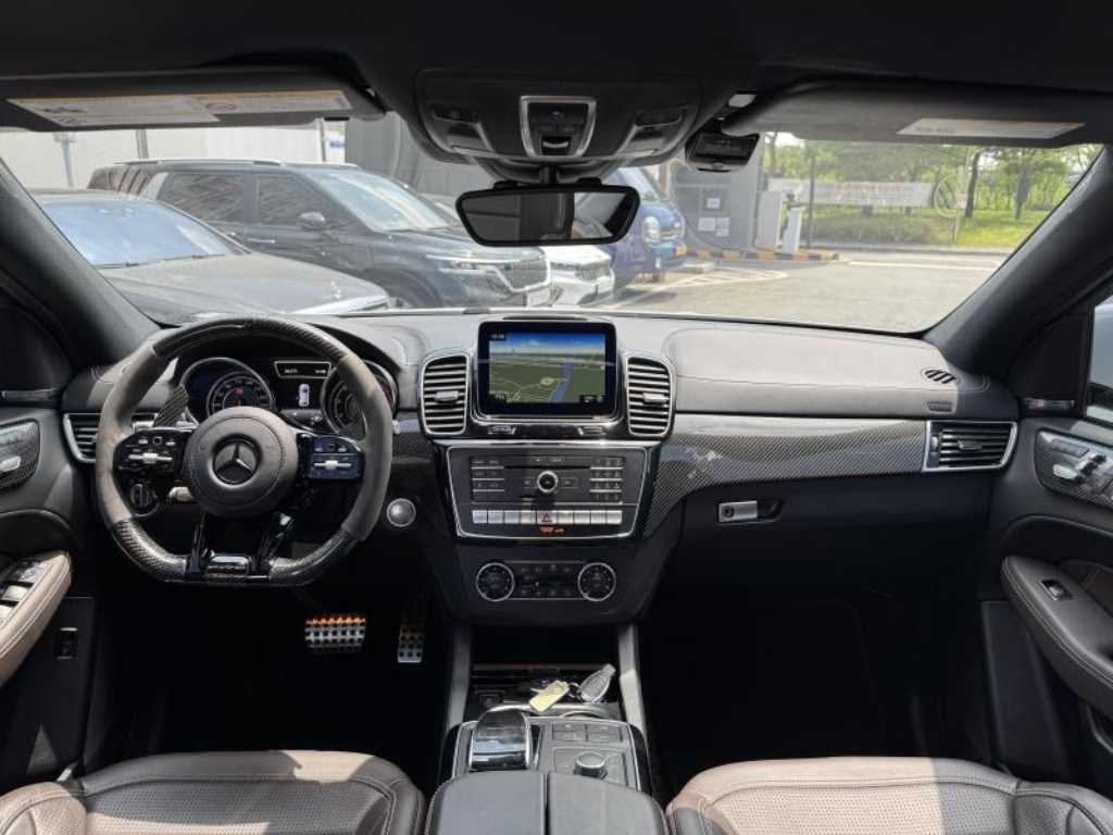 벤츠 GLE 클래스 GLE 클래스 W166 GLE 63 AMG S 4MATIC 쿠페 이미지 8