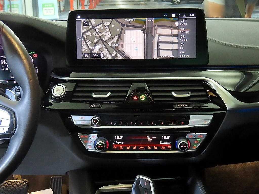 BMW 5시리즈 5시리즈 (G30) 530e 럭셔리 이미지 11