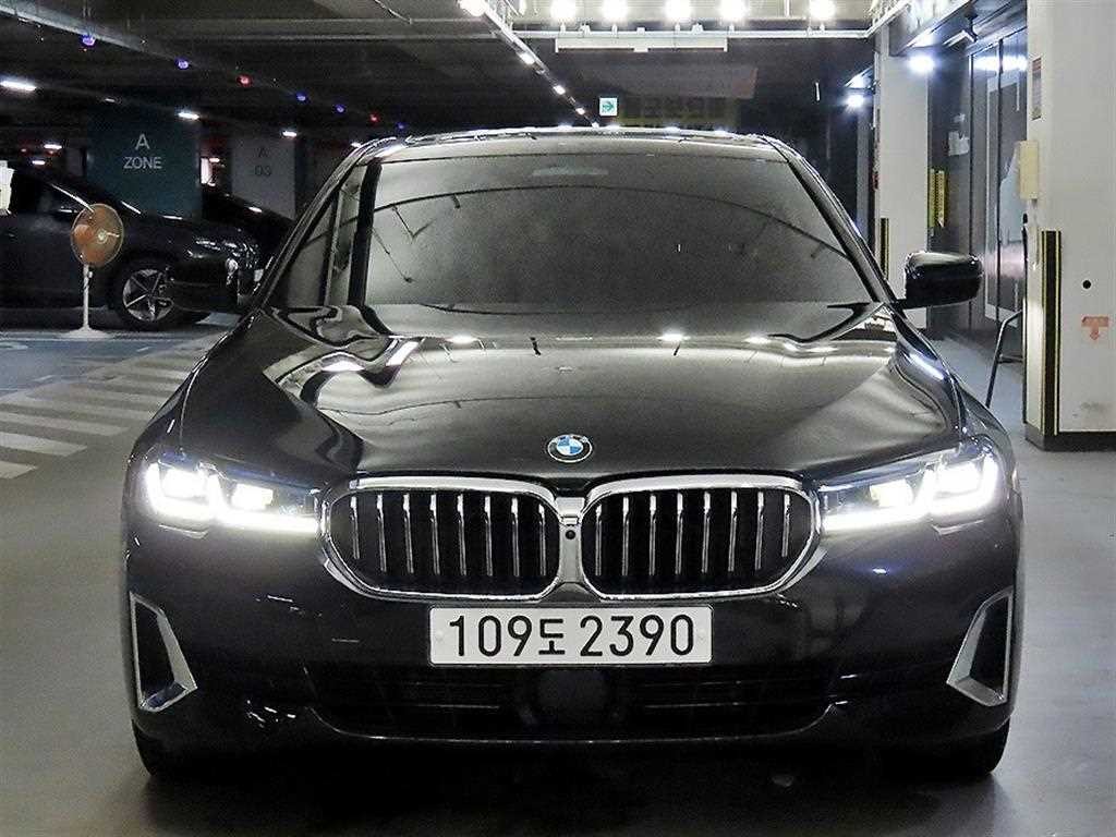 BMW 5시리즈 5시리즈 (G30) 530e 럭셔리 이미지 2