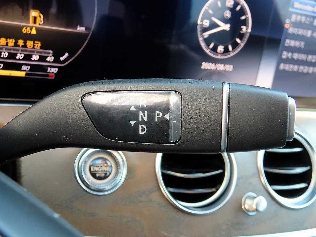 벤츠 E 클래스 E-클래스 W213 E300 4MATIC 익스클루시브 이미지 11