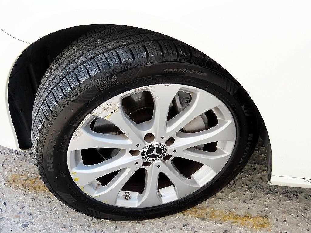 벤츠 E 클래스 E-클래스 W213 E300 4MATIC 익스클루시브 이미지 20