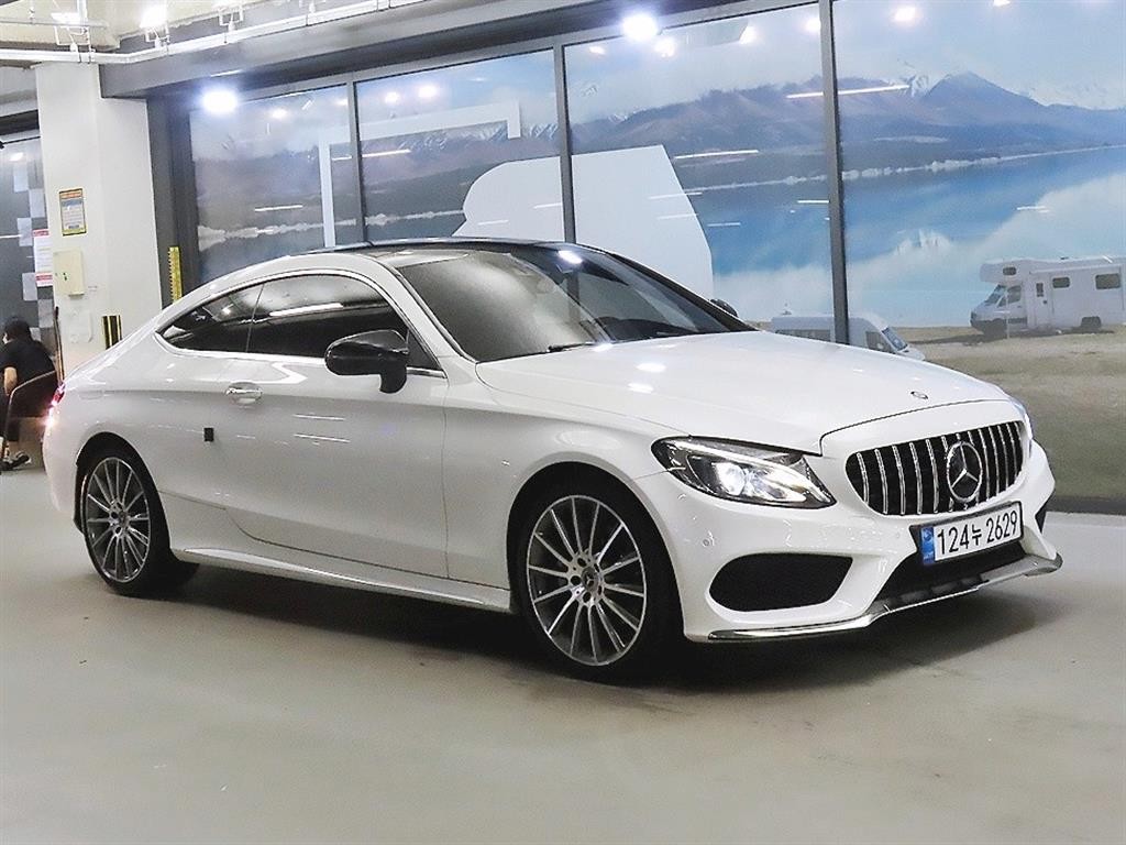 벤츠 C 클래스 C클래스 W205 C200 쿠페 이미지 1