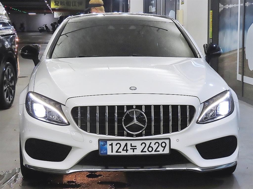 벤츠 C 클래스 C클래스 W205 C200 쿠페 이미지 2